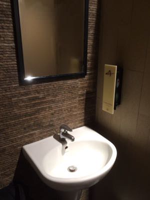 チャンギ国際空港のシャワー室